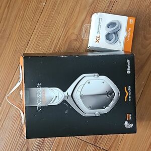 V-Moda Crossfade Wireless Bundle
